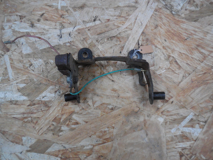 support plaque phare honda mt8