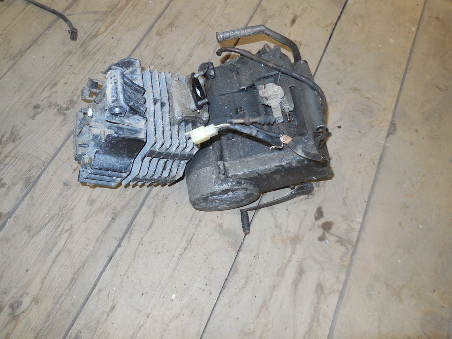 moteur  honda  mt8