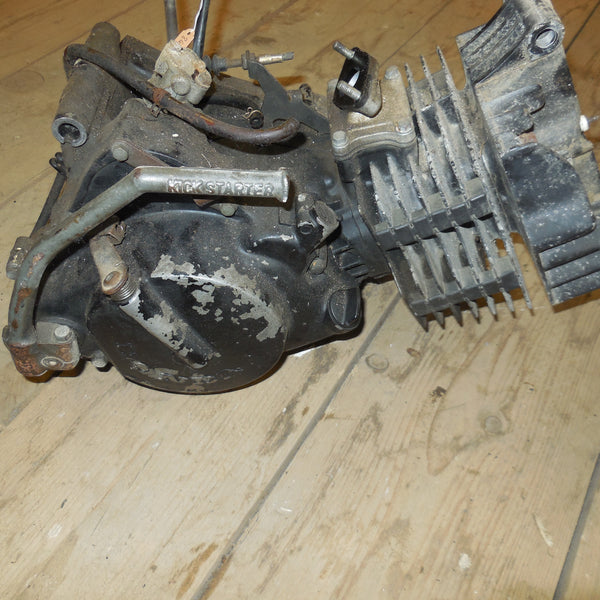 moteur  honda  mt8