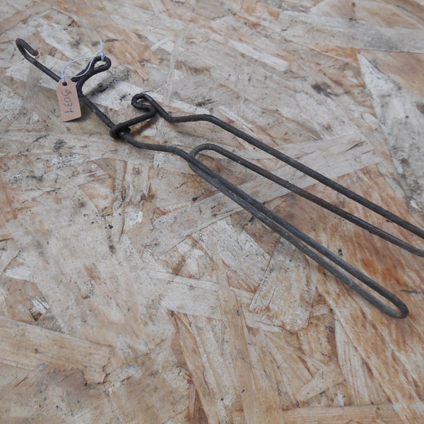passe cable  fourche  av honda mt8