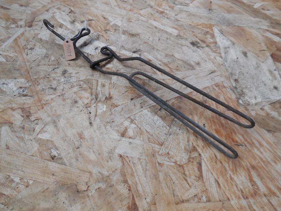 passe cable  fourche  av honda mt8