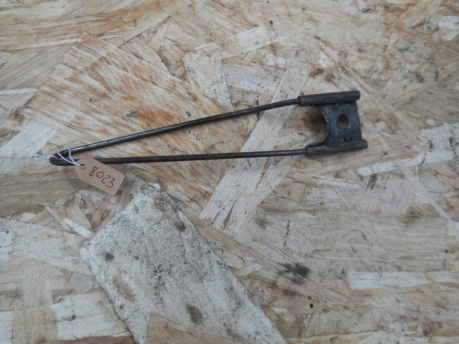 passe cable/ fils  mobylette