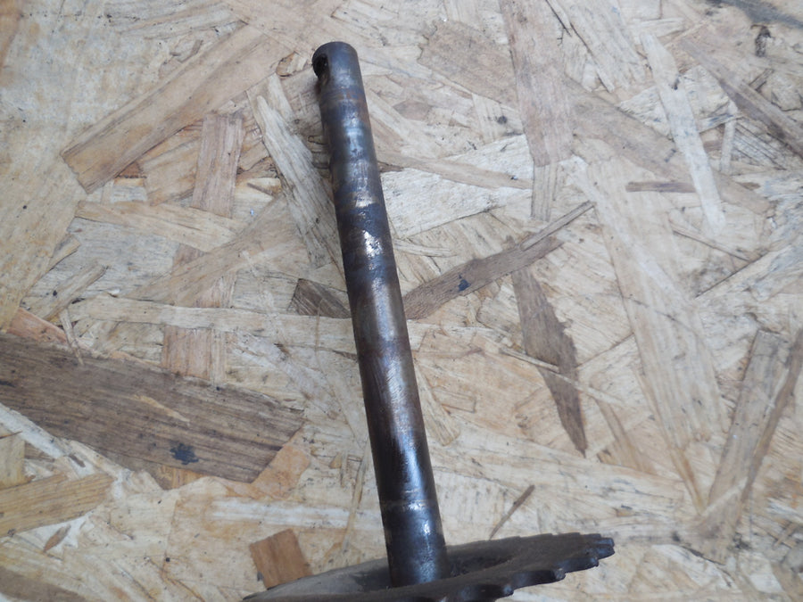 axe de pedalier peugeut tlx