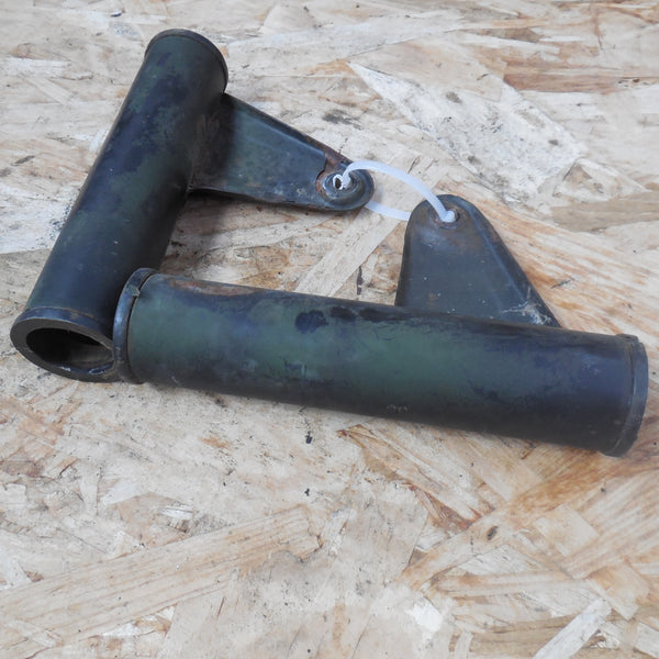 patte de fixation de phare peugeot sx  8