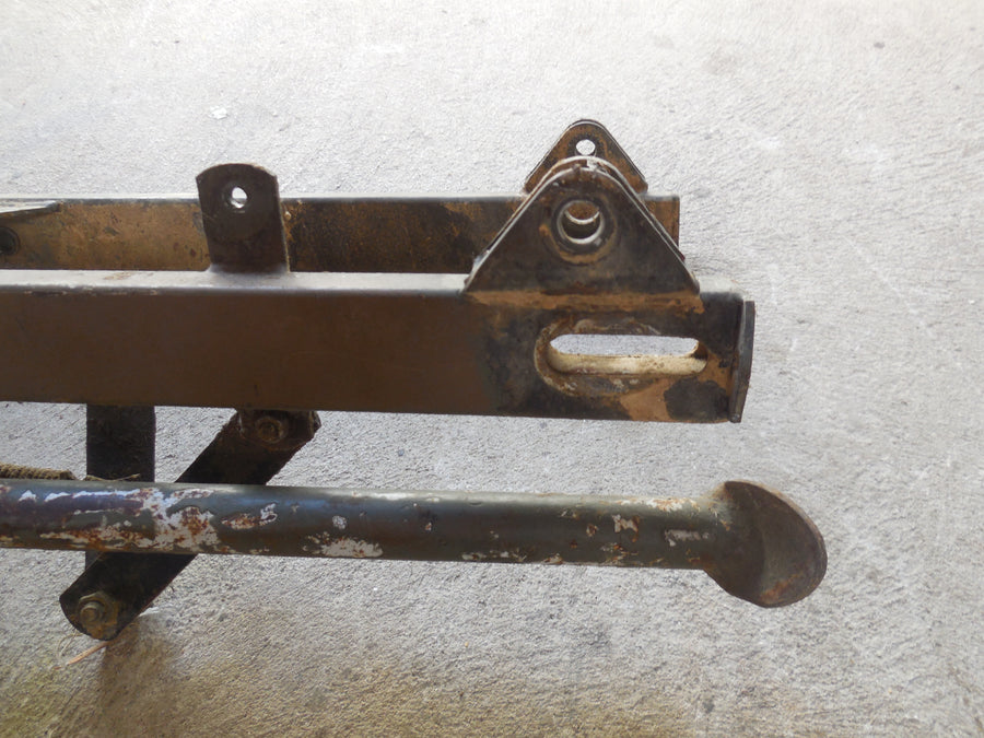 bras oscillant  + béquille  peugeot  sx 8
