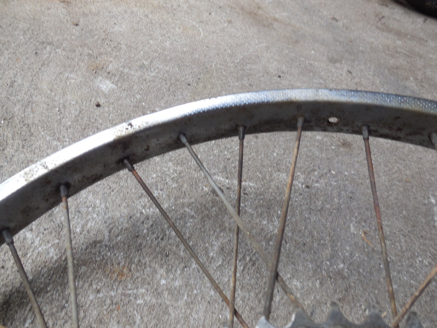 jante / roue mobylette