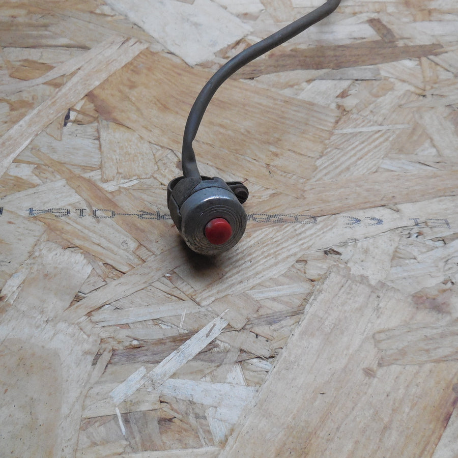 bouton interrupteur klaxon