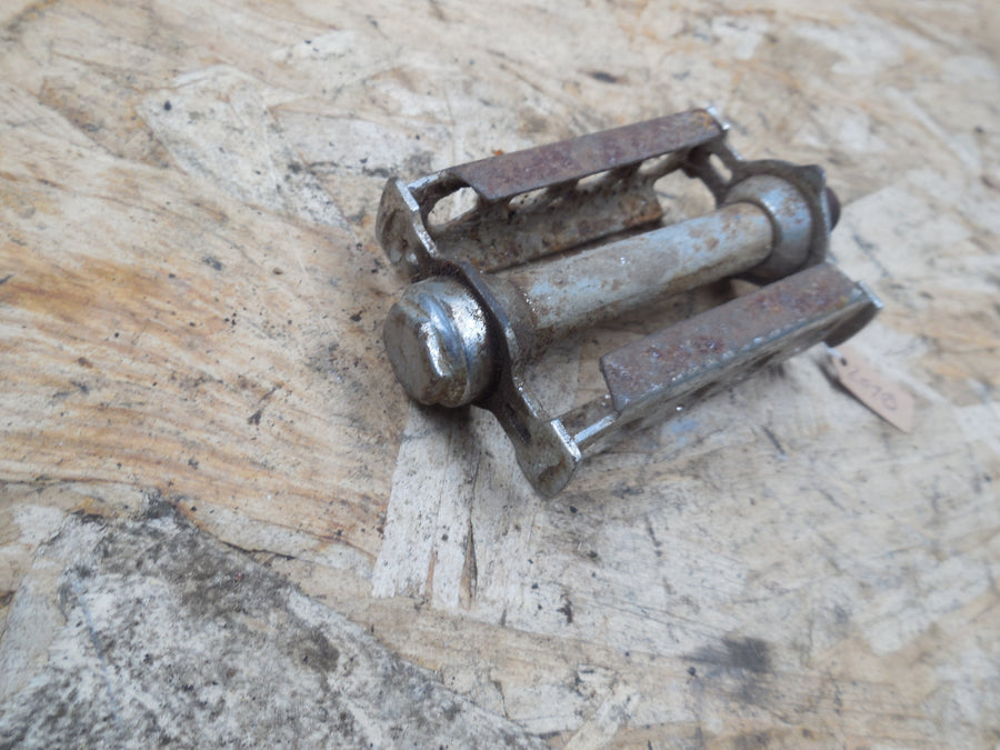 pédale  mobylette  solex   coté  droit