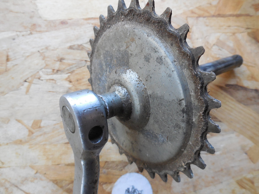 axe de pédalier peugeot  102