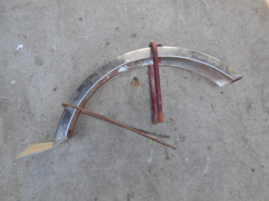 garde boue mobylette peugeot  101 /102