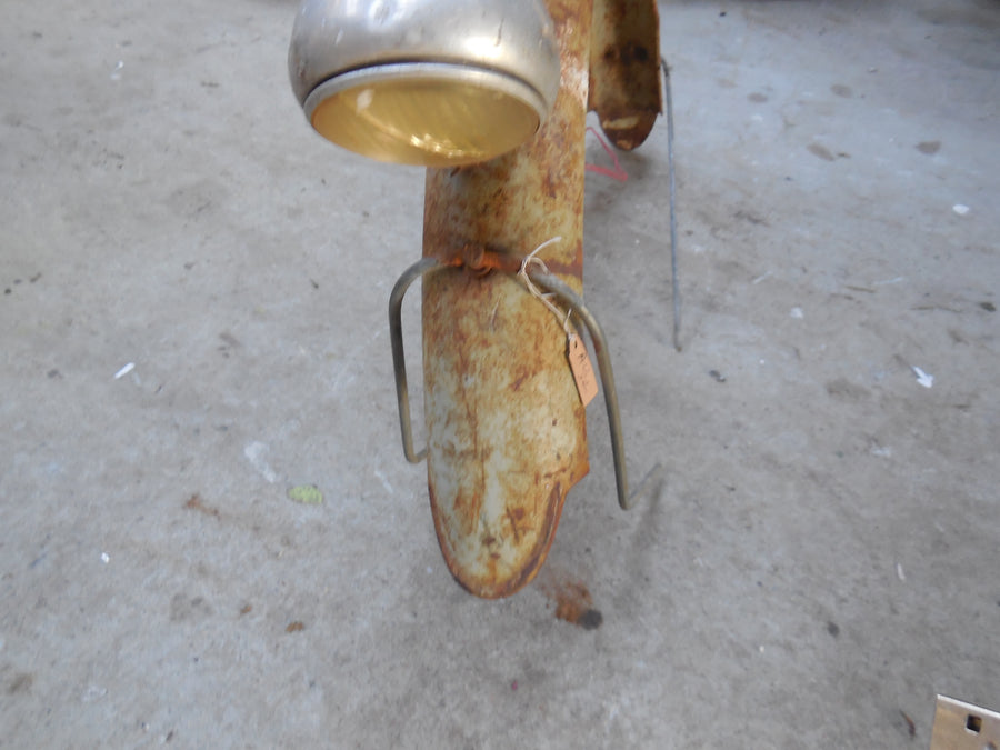 garde boue mobylette av 32 avec son phare