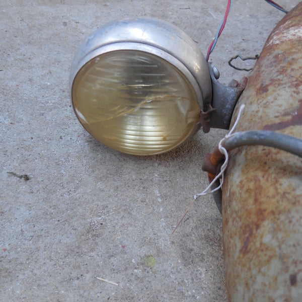garde boue mobylette av 32 avec son phare