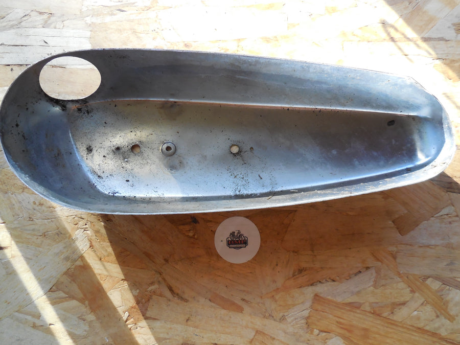 carter  capotage  réservoir  mobylette  MOTOBECANE  AV 88