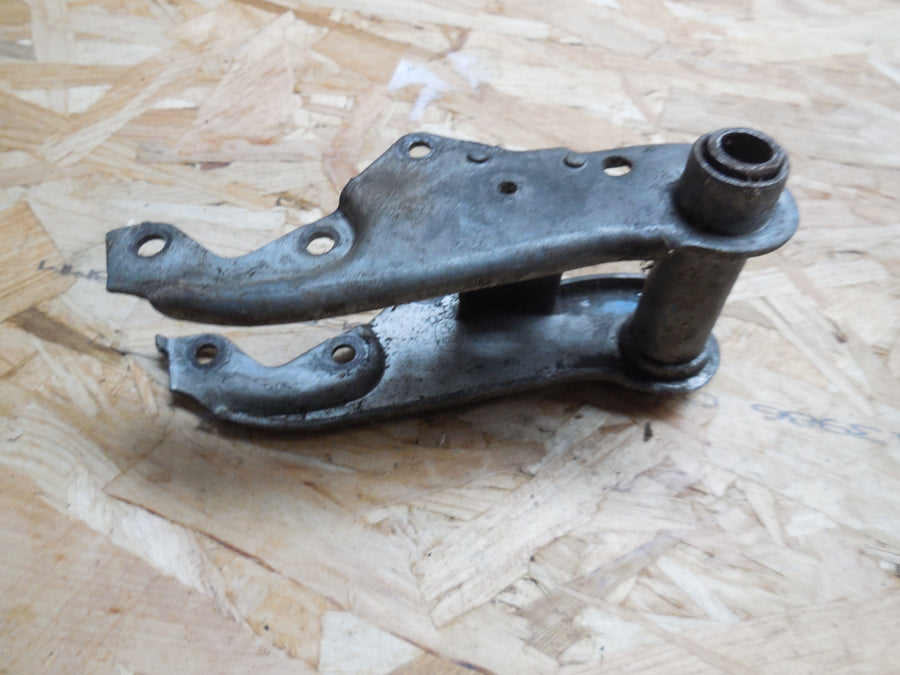 support moteur peugeot  103