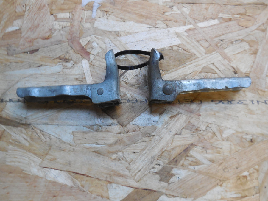 cale pied mobylette  / peugeot  motobécane