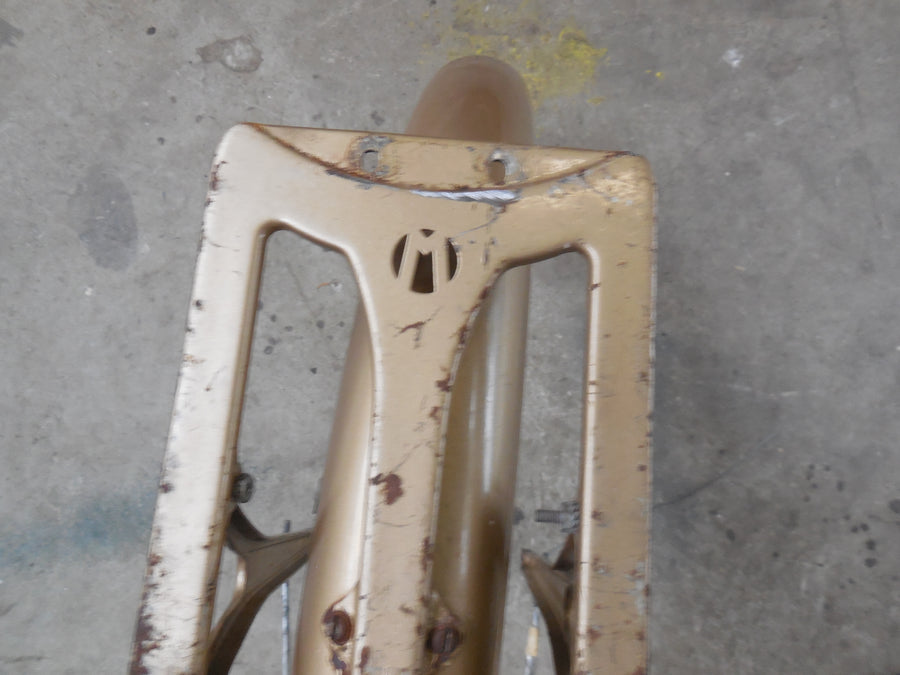 garde boue / porte bagage av 37