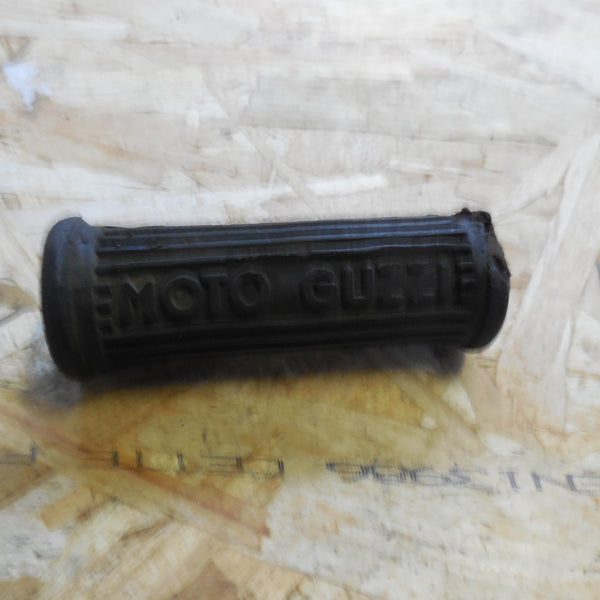 cale pied moto guzzi