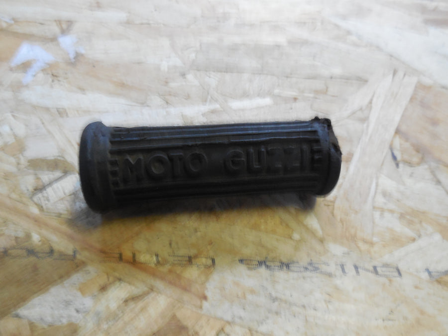 cale pied moto guzzi