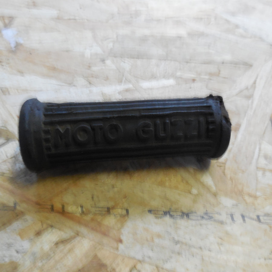 cale pied moto guzzi