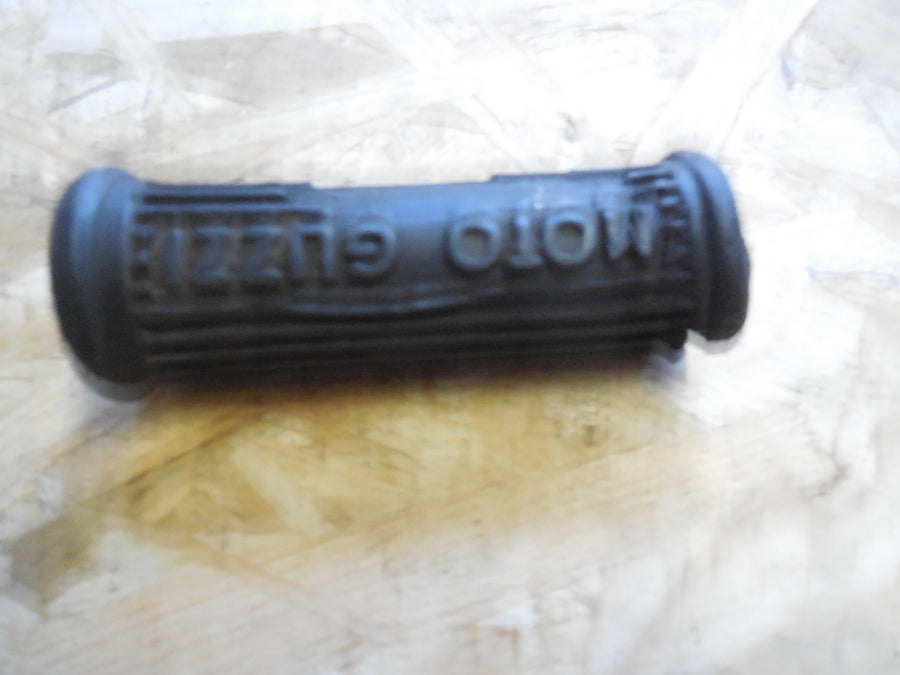 cale pied moto guzzi