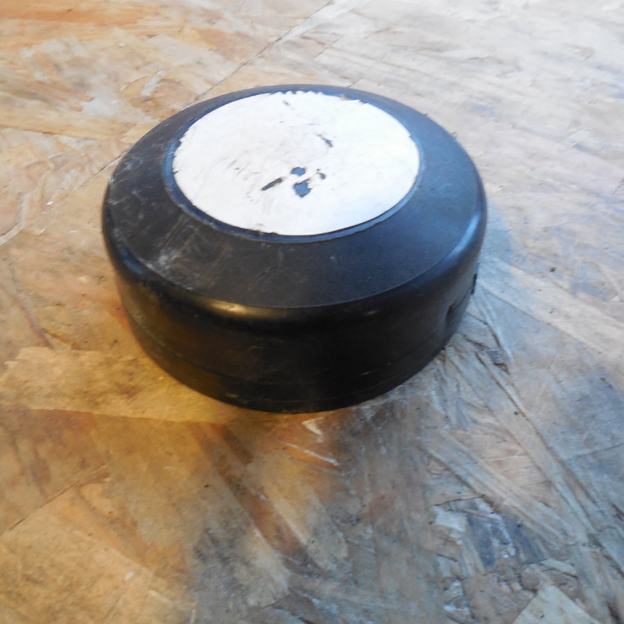 cache volant magnétique