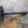 axe de pédalier + pédale   mobylette  peugeot