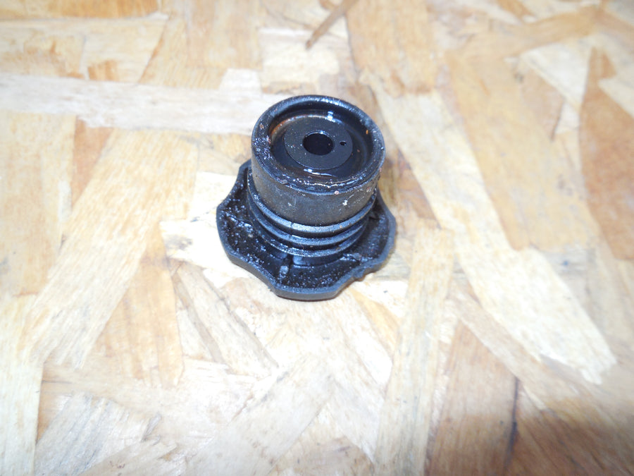 bouchon réservoir peugeot  103