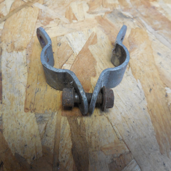 patte de fixation béquille latéral