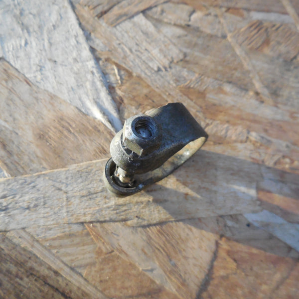 collier de fixation selle mobylette