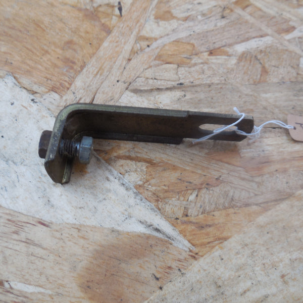 PATTE DE FIXATION peugeot tlx