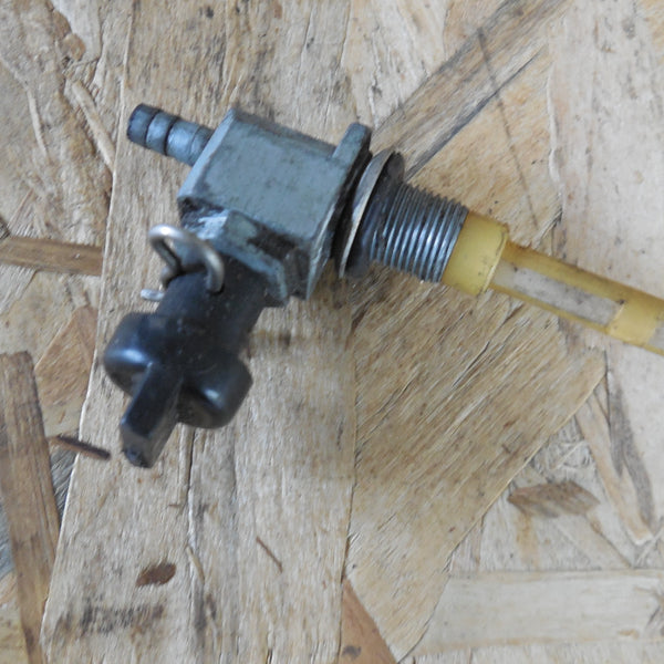 robinet réservoir mobylette  motobecane  peugeot