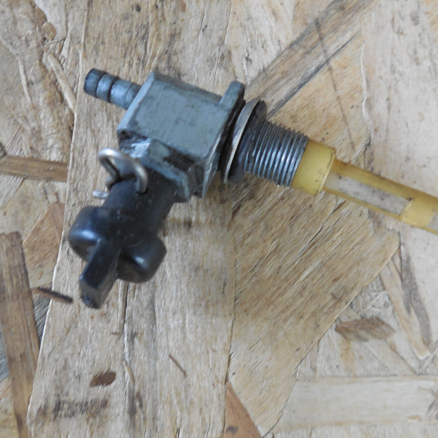 robinet réservoir mobylette  motobecane  peugeot