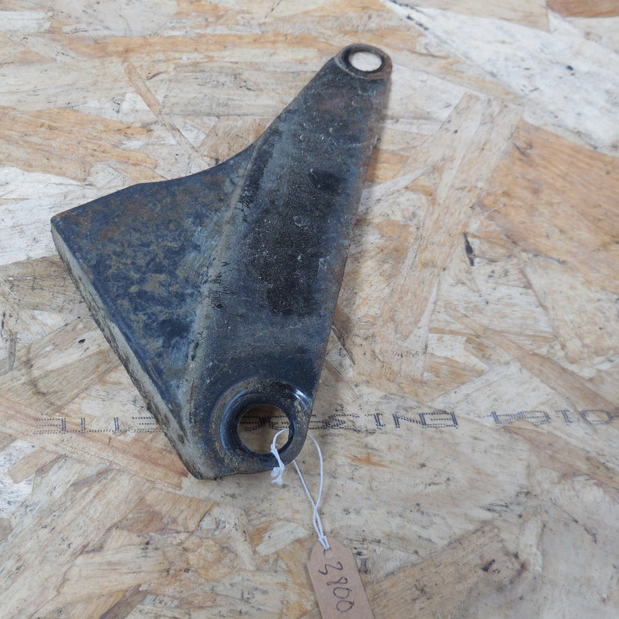 patte de fixation moteur 2200 /3800