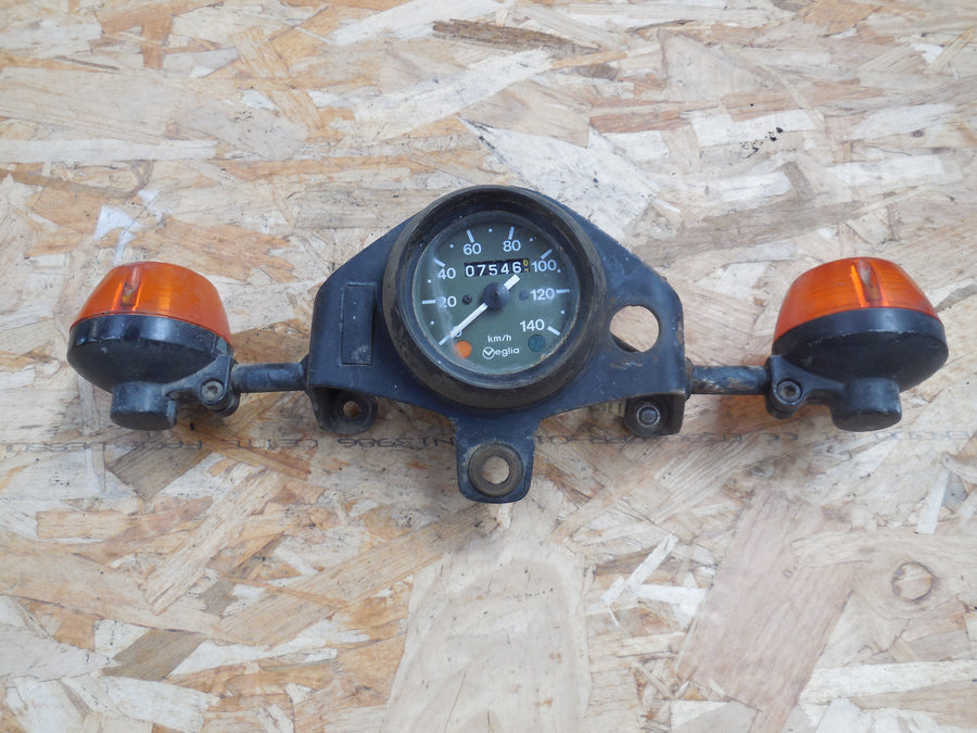 bloc compteur peugeot  sx 8