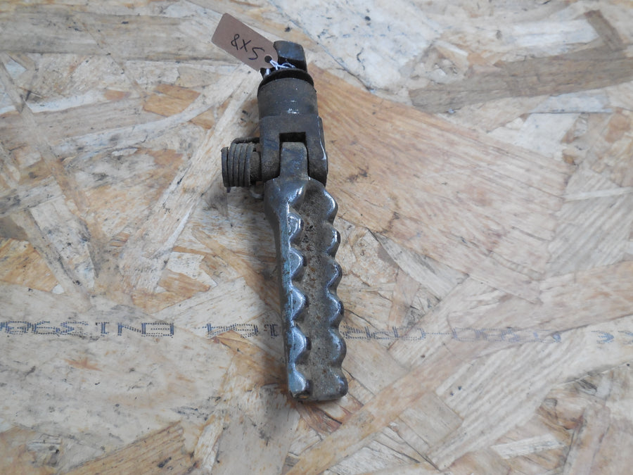 cale pied peugeot sx 8