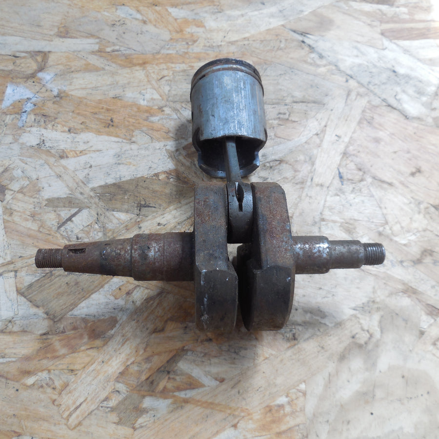 vilbrequin / piston peugeot  sx 8