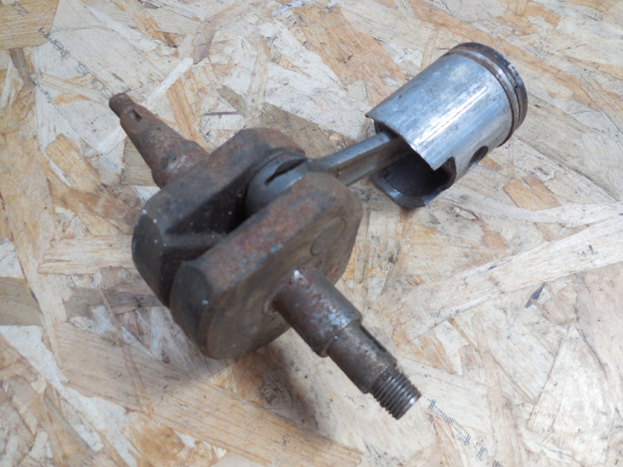 vilbrequin / piston peugeot  sx 8