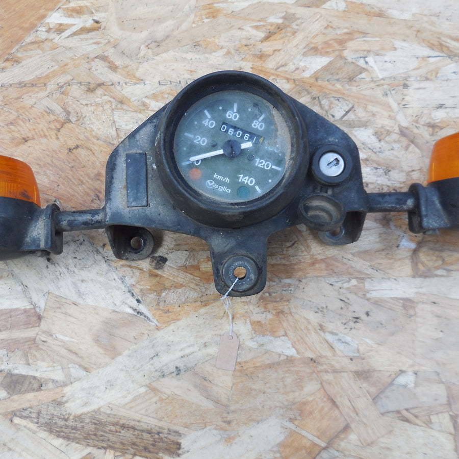 bloc compteur avec clignotants peugeot sx 8