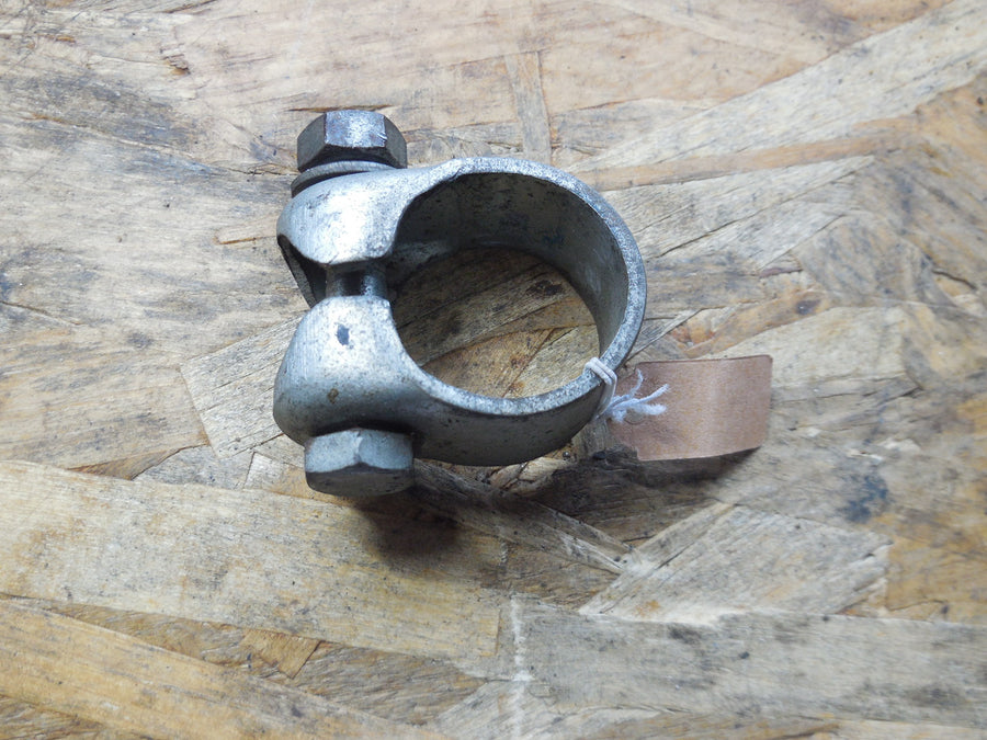 collier de fixation selle mobylette peugeot