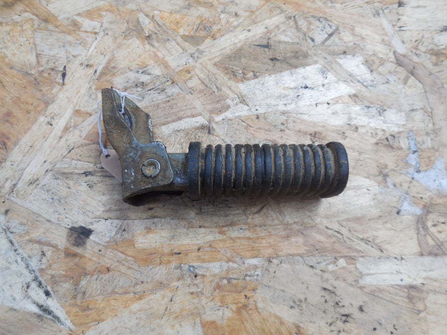 cale pied peugeot sx 8