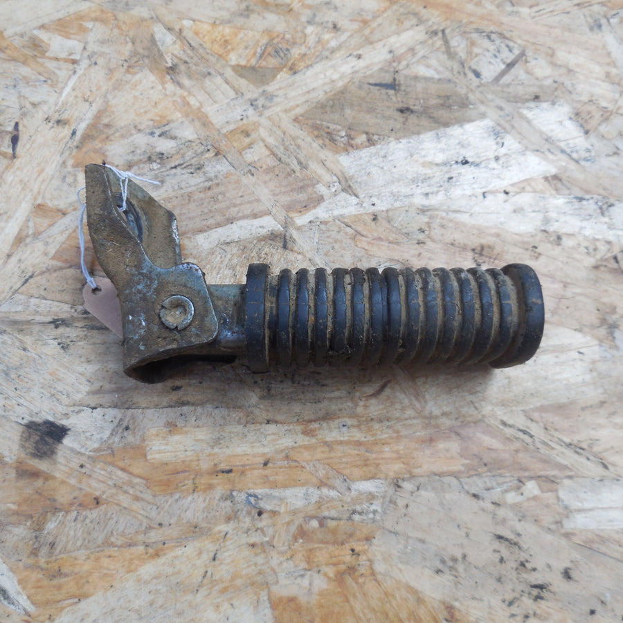 cale pied peugeot sx 8