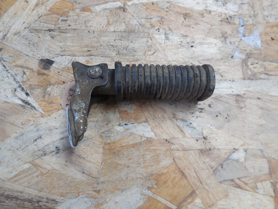 cale pied peugeot sx 8