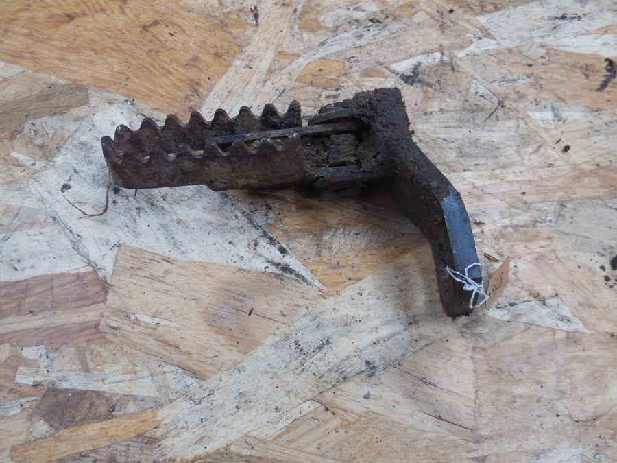 cale pied peugeot sx 8