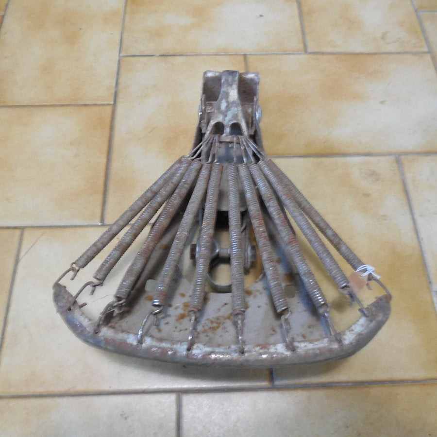 armature de selle  bb peugeot