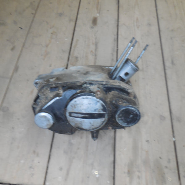 bas moteur peugeot sx 8