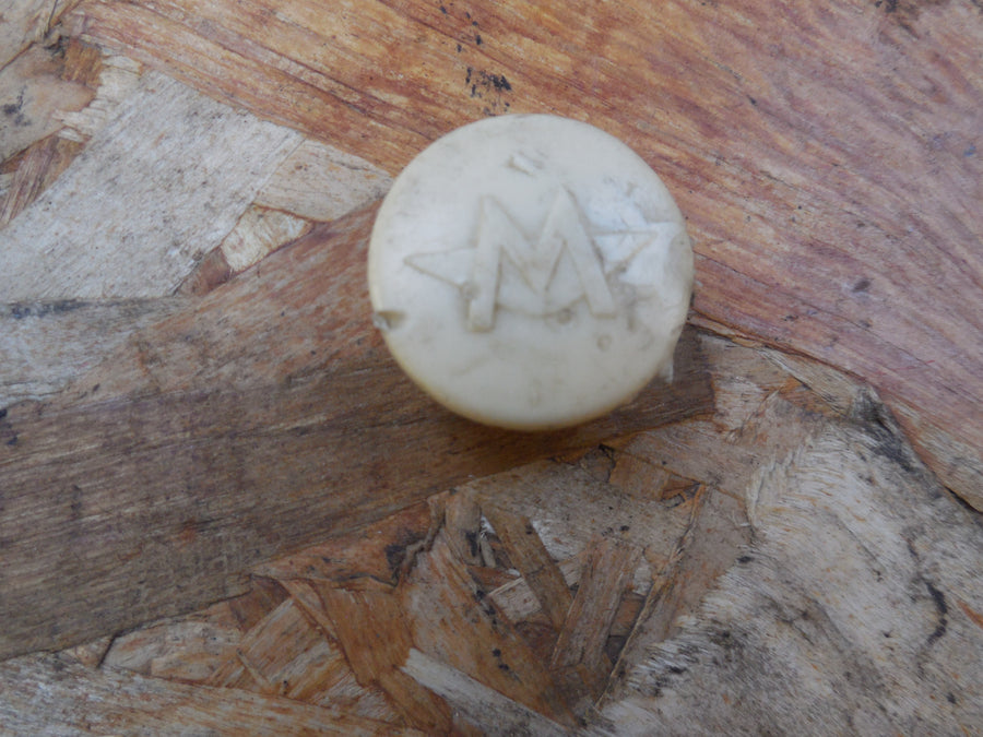 cache bouchon motobecane