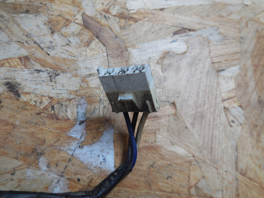 contacteur  de stop  peugeot sx 8