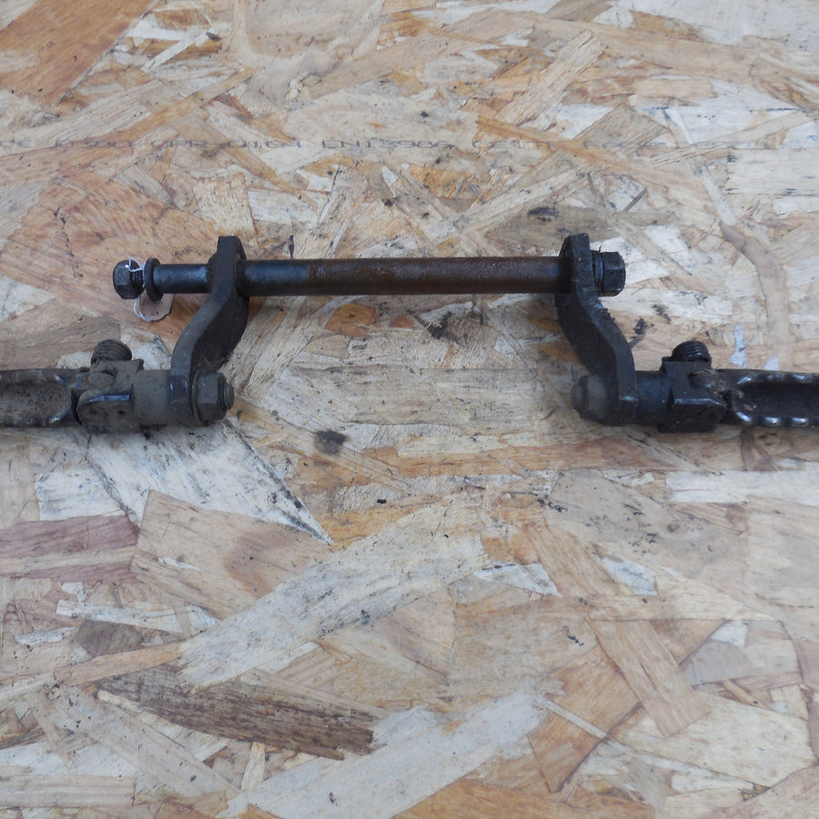 axe de pedalier peugeot  sx 8 + cale pieds