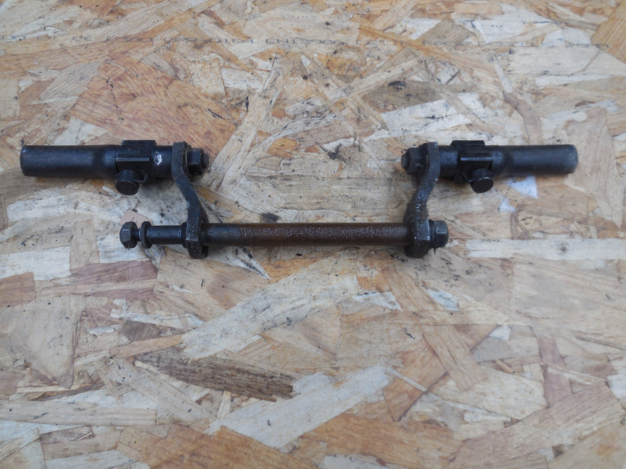 axe de pedalier peugeot  sx 8 + cale pieds