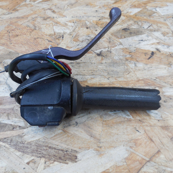 poigné accélérateur peugeot  sx 8